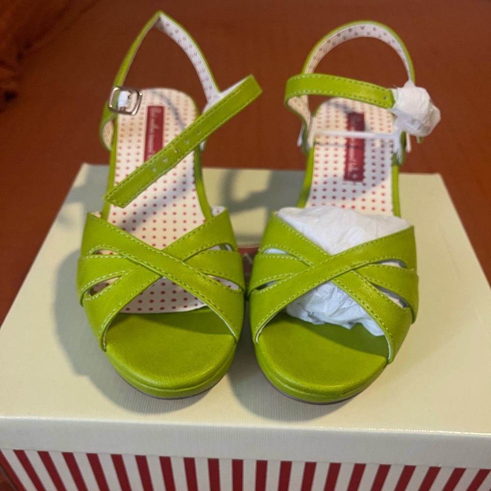 B.A.I.T wedges